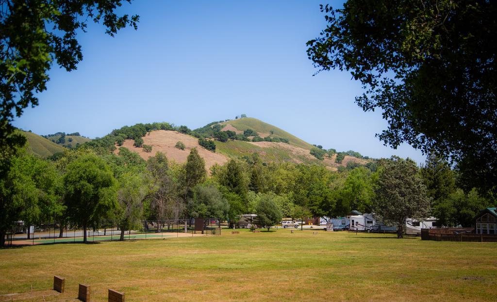 Morgan Hill Camping Resort Cabin 1 San Martin Esterno foto